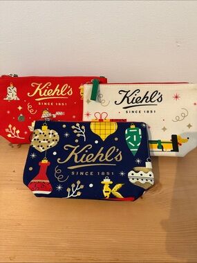 Kiehl's Kids Holiday Pouch Trio – Navy, Red, White